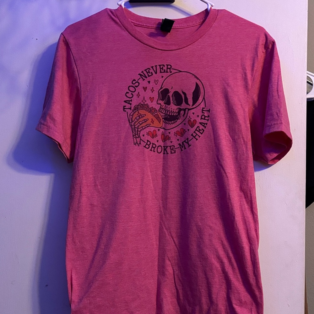 Gildan Pink Skull Graphic Tee